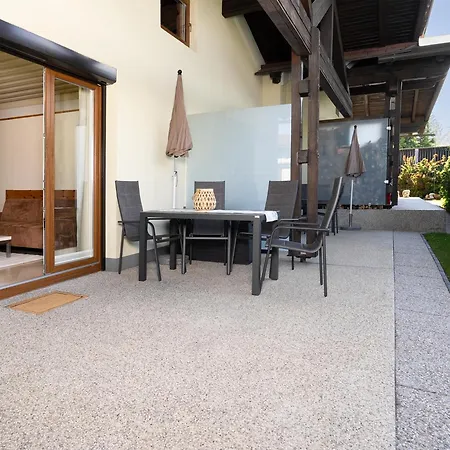 Valmari Seebungalows Apartament Faak am See
